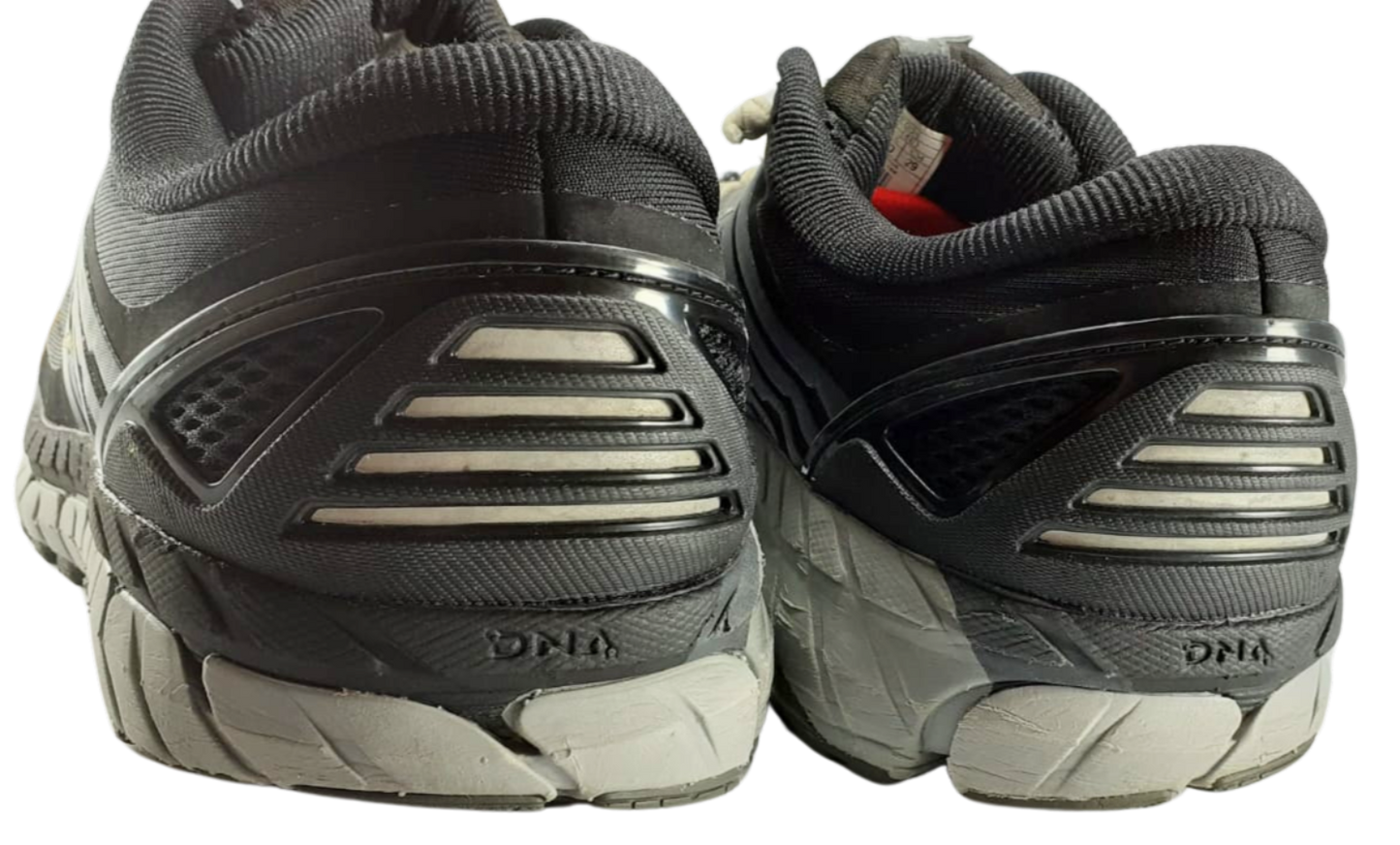 Brooks Beast 18 Men's Running Shoes