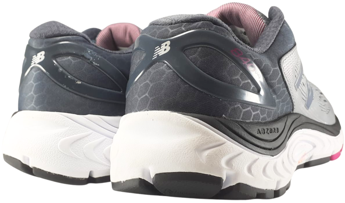 NEW BALANCE 840V4 (video attached)