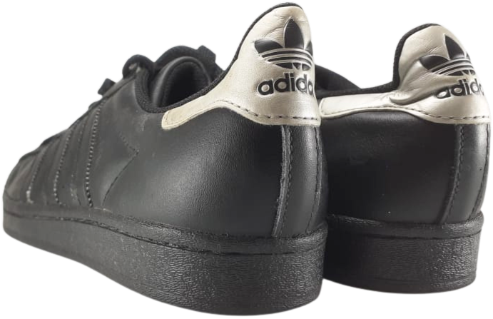 Adidas Superstar (video attached)