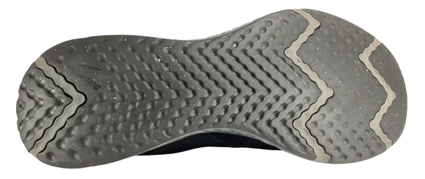 Nike Revolution 5