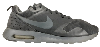 Nike Air Max Tavas (video attached)