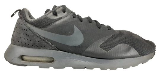 Nike Air Max Tavas (video attached)