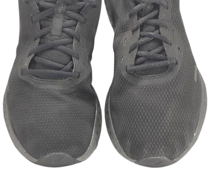 Nike Revolution 5 (video attached)