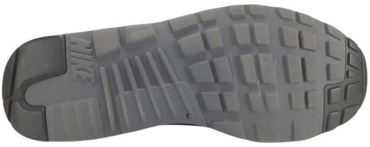 Nike Air Max Tavas (video attached)