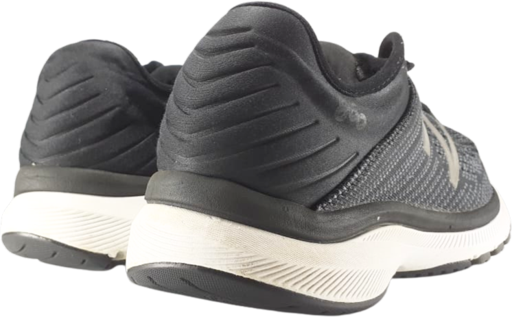 NEW BALANCE 860 V10 (video attached)