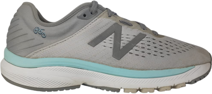 New Balance 860 v10 (video attached)