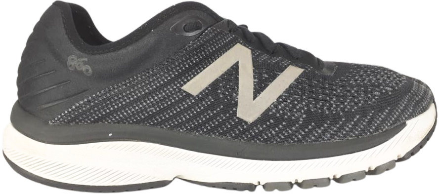 NEW BALANCE 860 V10 (video attached)