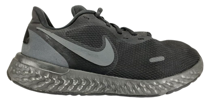 Nike Revolution 5 (video attached)