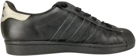 Adidas Superstar (video attached)