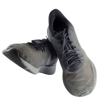 Nike Revolution 5