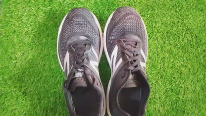 NEW BALANCE 860 V10 (video attached)