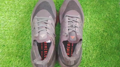 Adidas Ultraboost 21 (video attached)
