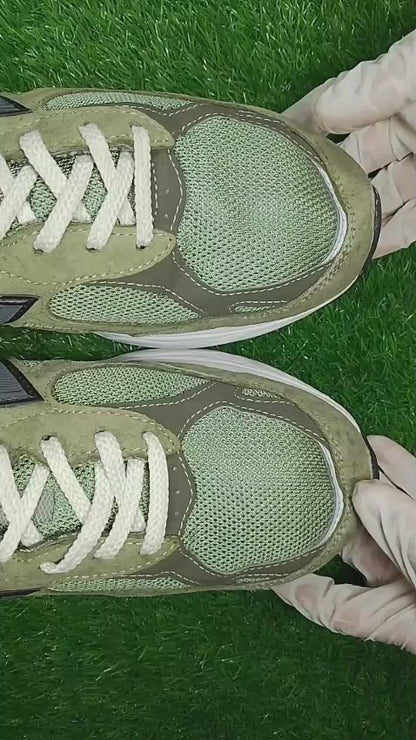 New Balance 990 Olive (video attached)