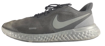Nike Revolution 5