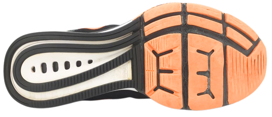 NIKE Air Zoom Vomero 10